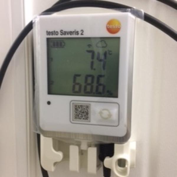 Registrador de temperatura y humedad con visualizador, con sensor de humedad externo 